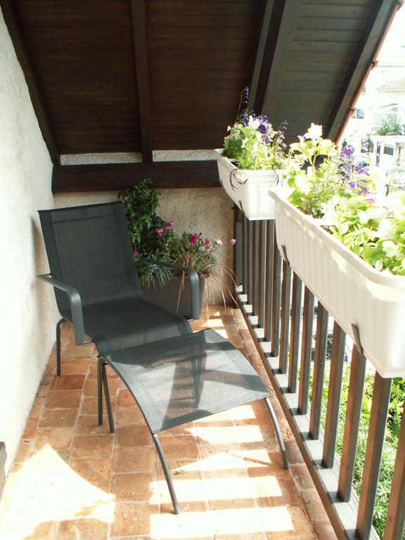 Hotel Gästhaus Du côté de chez Jos Bezons Exterior foto