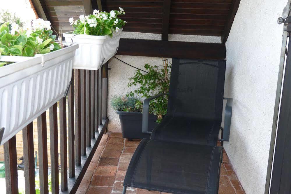Hotel Gästhaus Du côté de chez Jos Bezons Exterior foto
